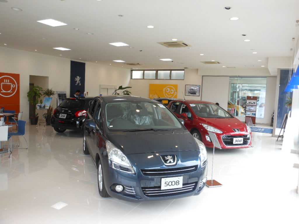 ショールーム車、入れ替えしました