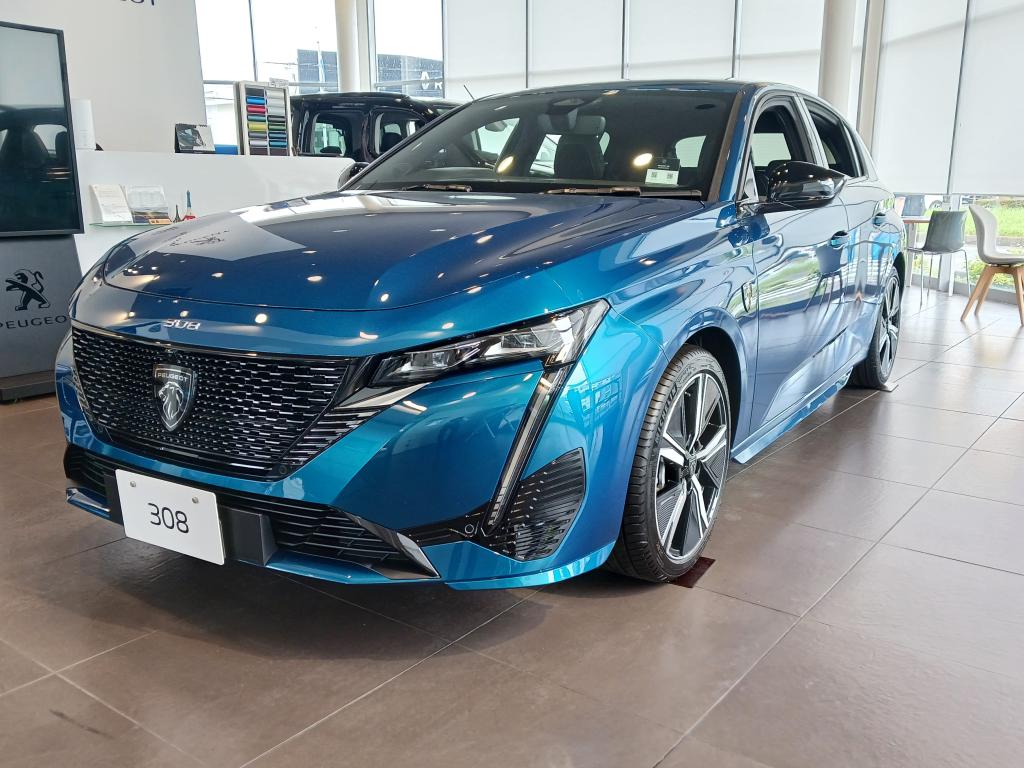NEW 308 HYBRID デビュー🦁